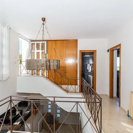 Kalotina Villa *